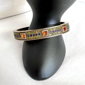 HEIDI DAUS Antiqued Gold Tone Crystal Encrusted Hinged Bangle Bracelet